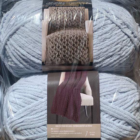 Bernat Accents Yarnispirations Bernat Blanket Yarn Chilled Blue